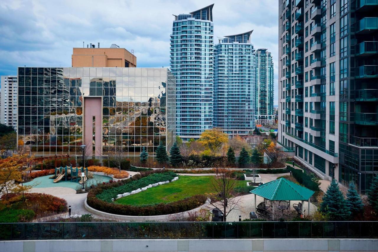 Delta Hotels by Marriott Toronto Mississauga Buitenkant foto