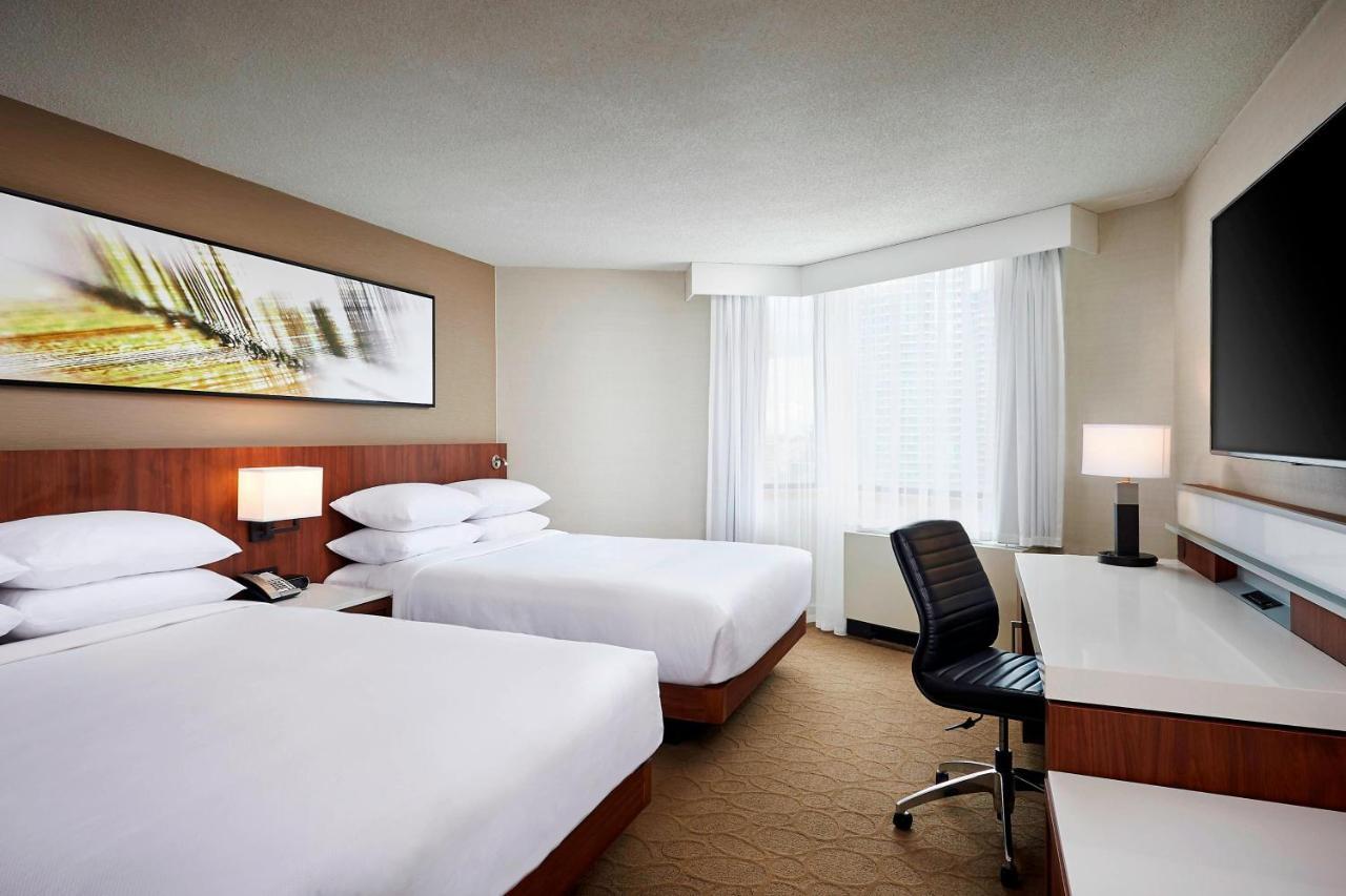 Delta Hotels by Marriott Toronto Mississauga Buitenkant foto