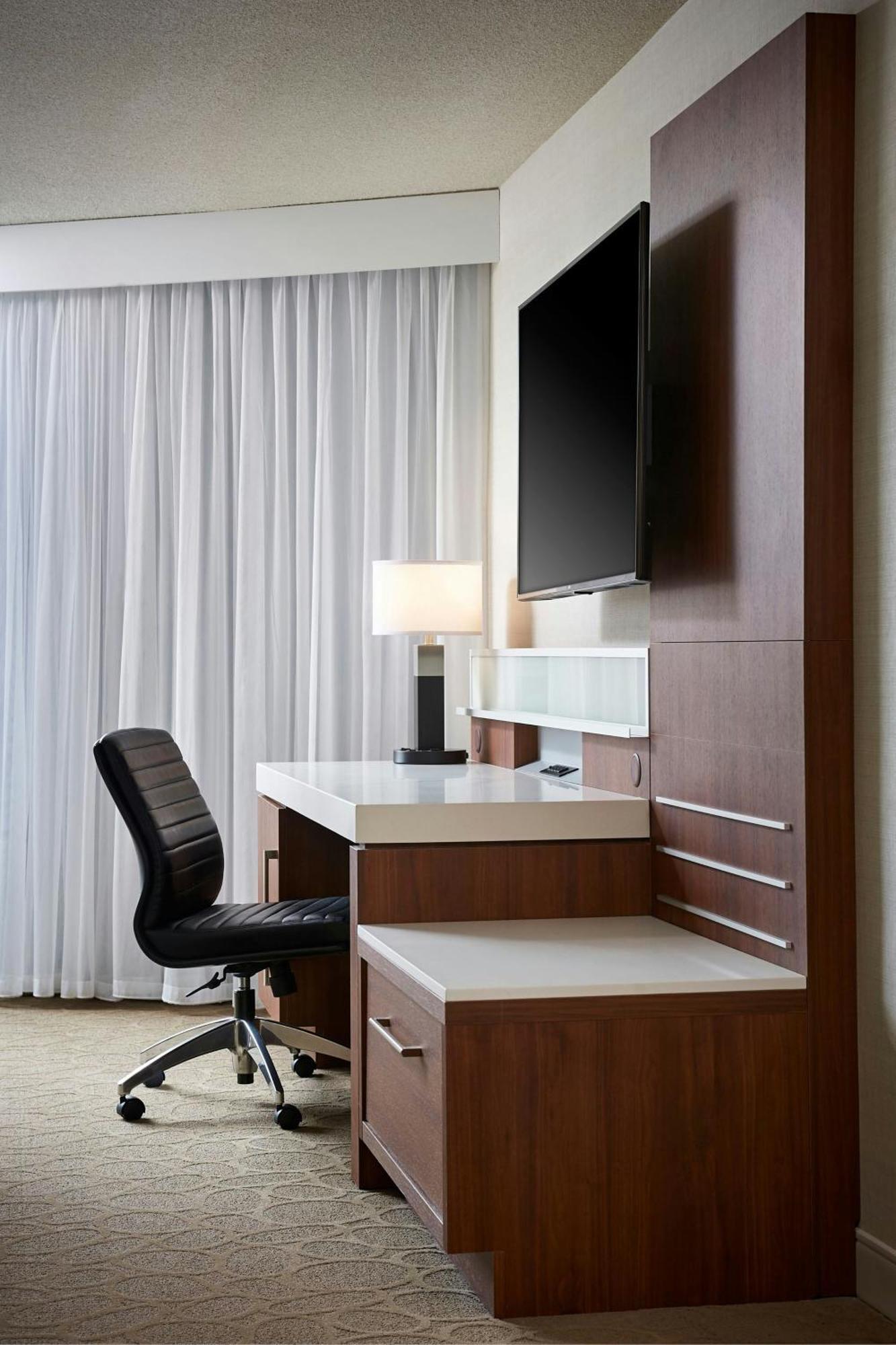 Delta Hotels by Marriott Toronto Mississauga Buitenkant foto
