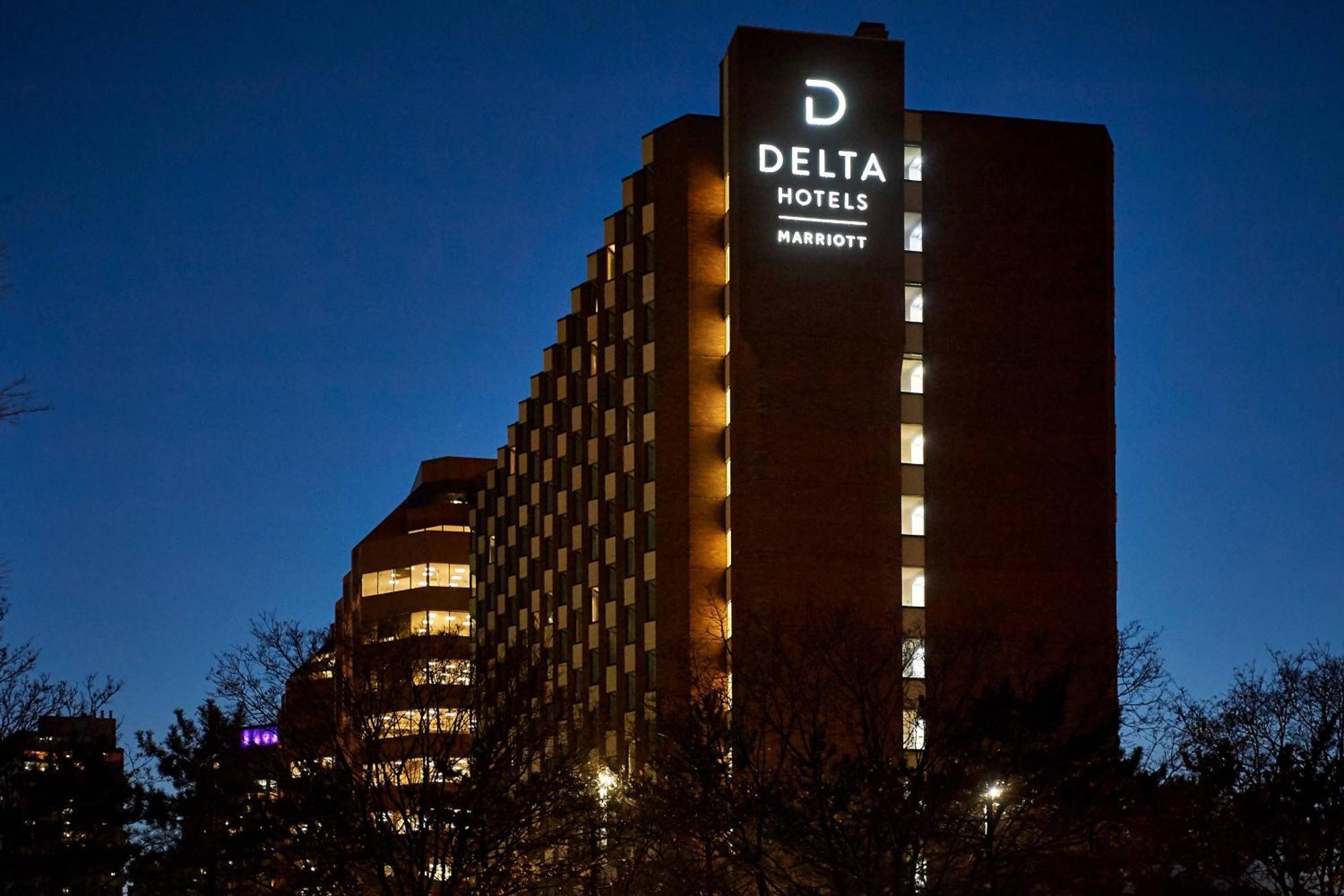 Delta Hotels by Marriott Toronto Mississauga Buitenkant foto