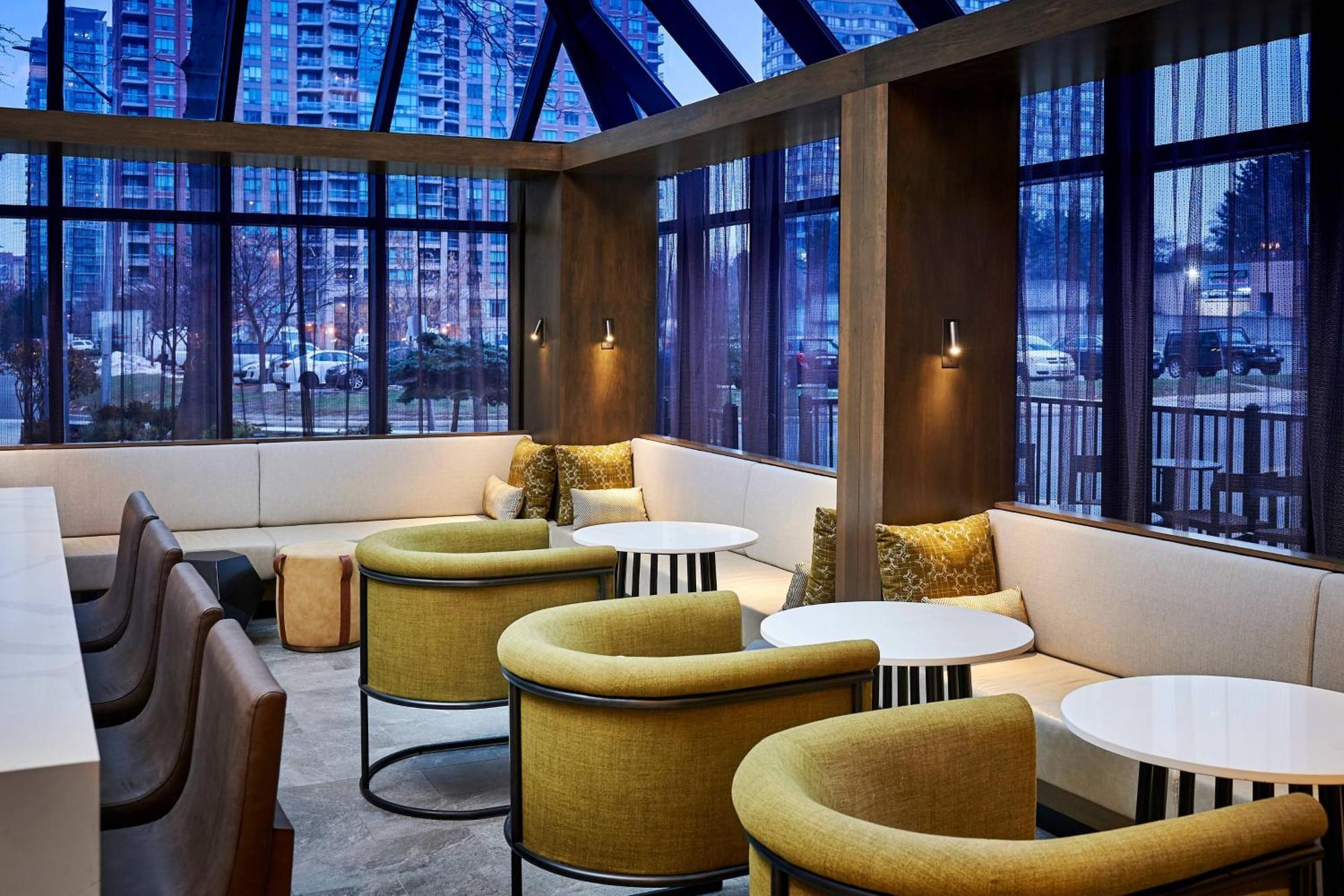 Delta Hotels by Marriott Toronto Mississauga Buitenkant foto